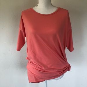 LuLaRoe shirt! Size Za
